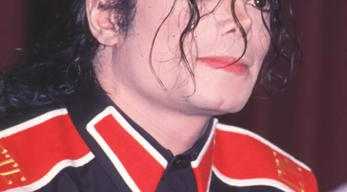 "Am minţit că Michael m-a molestat!"