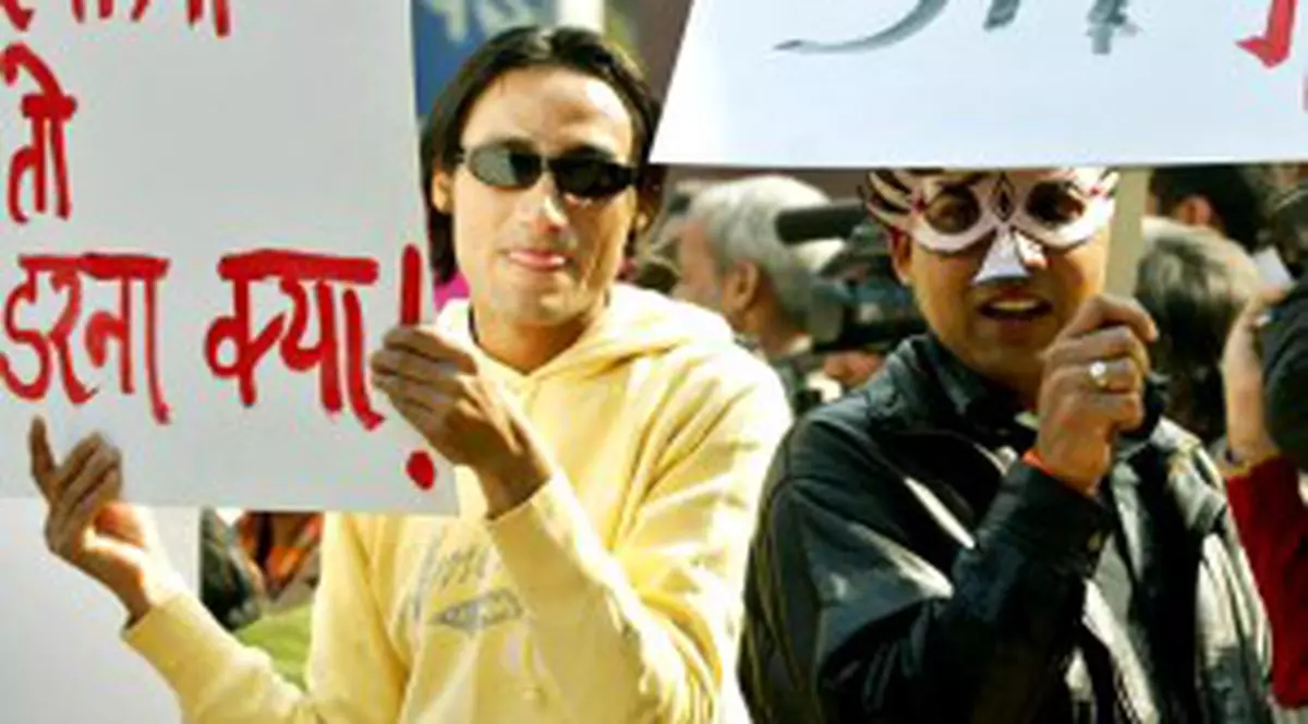 Relaţiile homosexuale, pemise în Delhi, India