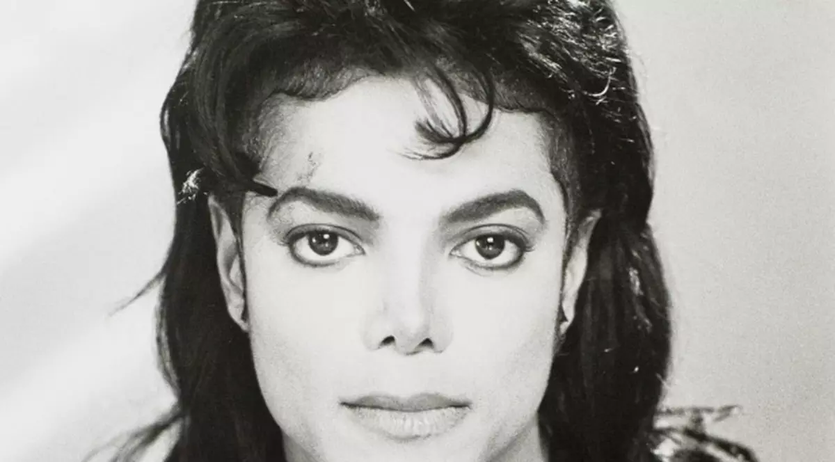 Michael, pasionat de jocurile video