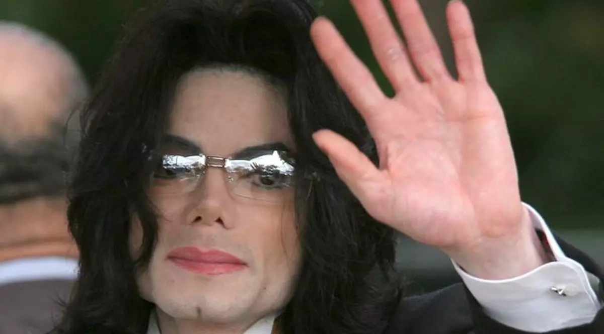 Utilizarea anestezicului descoperit în vila lui Michael, restricţionată 