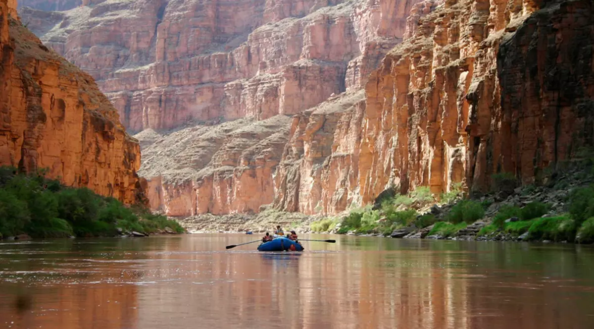 Un român s-a sinucis în Marele Canion
