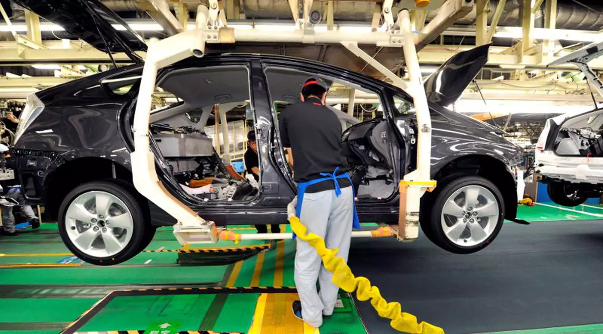 Toyota va construi un hibrid pentru Marea Britanie