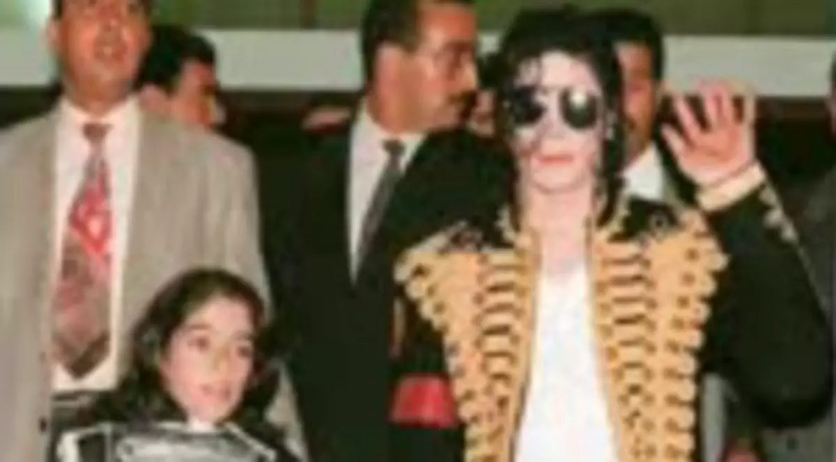 Omer, fiul lui Michael, primit în familia Jackson