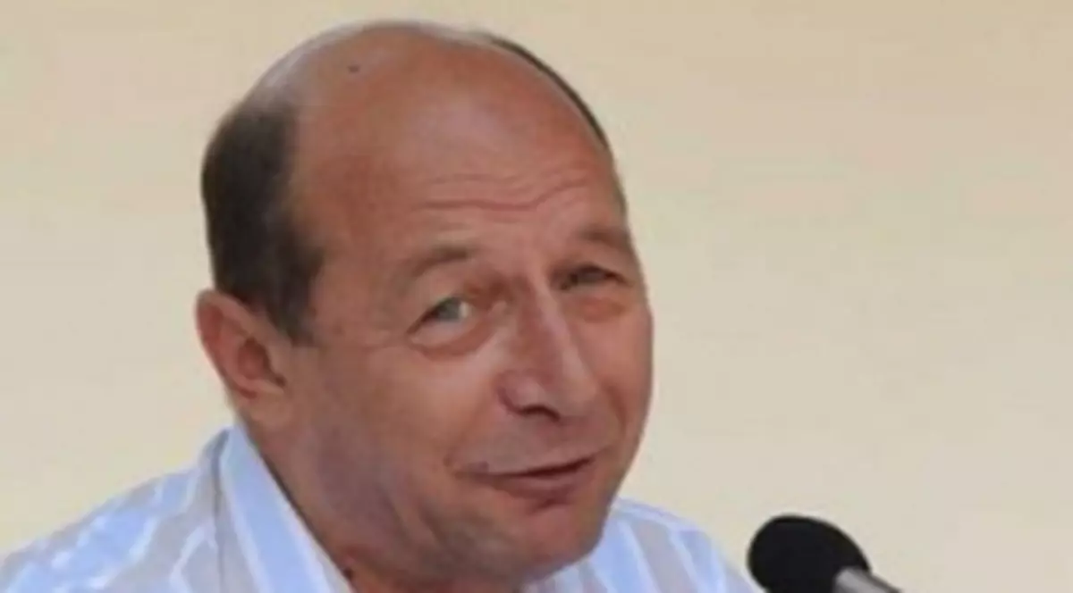 Maghiarii ţin cu Băsescu la prezidenţiale 
