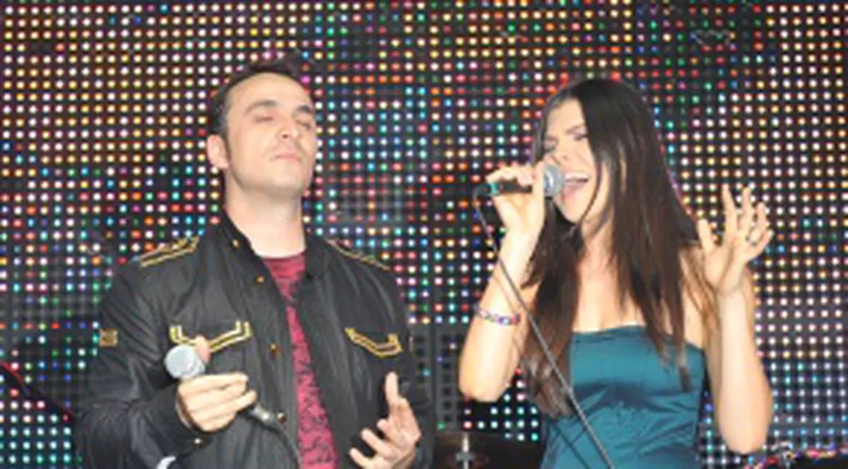 Paula Seling şi Direcţia 5 sunt Live In The Park