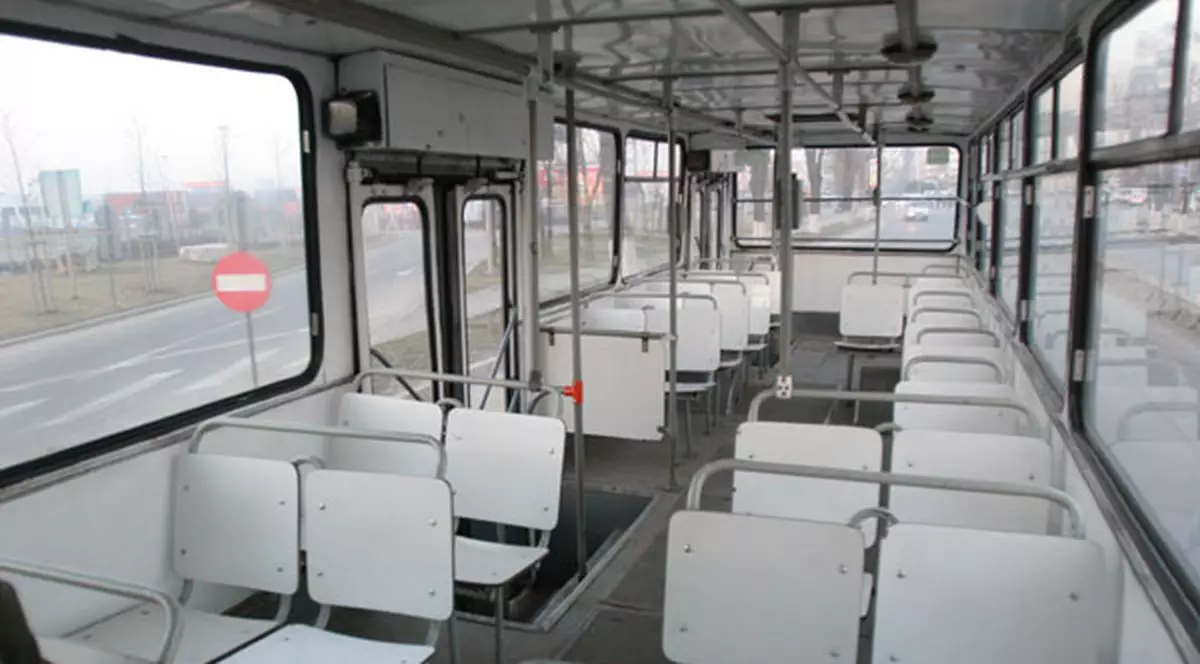 Bihorean strivit de uşile autobuzului pe care îl conducea