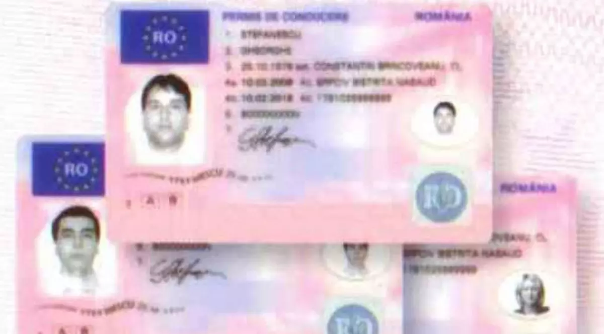 Întrebările pentru permis şi pe Internet