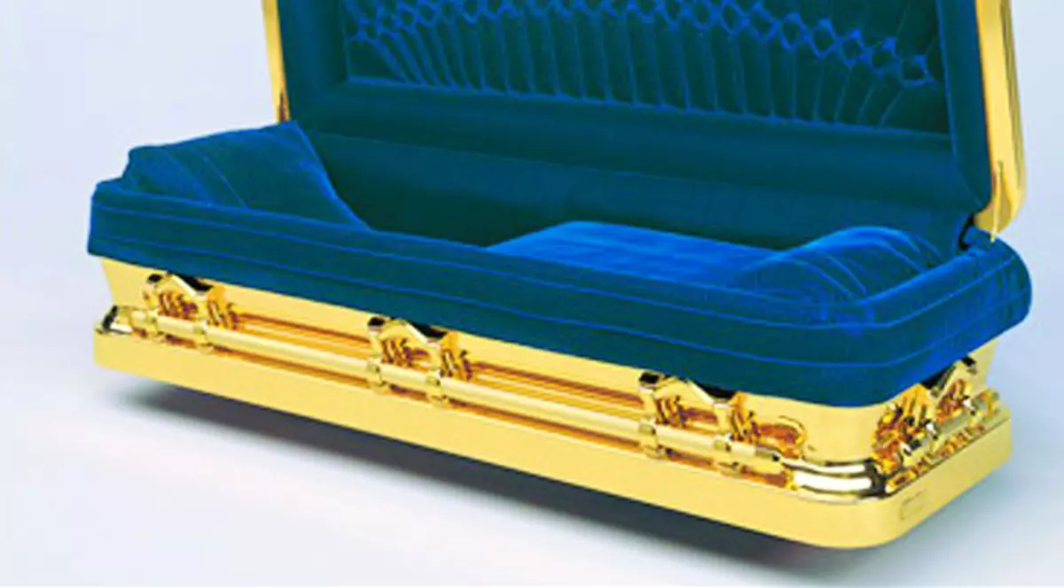 Michael va avea sicriu din aur