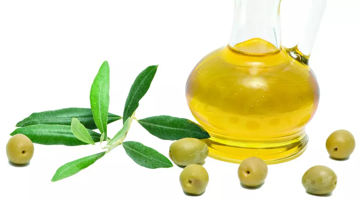 Uleiul de măsline, un aliat al frumuseţii