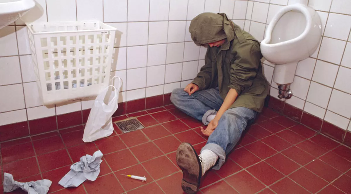 «Aruncau» cu heroină în toată Capitala