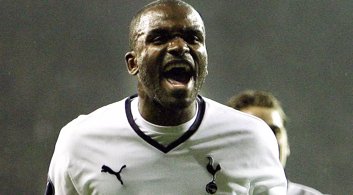 Darren Bent şi-a înjurat patronul pe Twitter