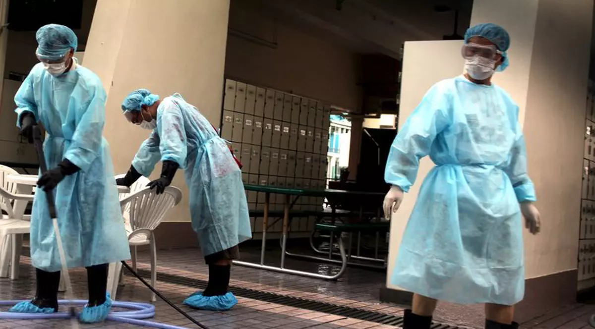 Ciuma pulmonară bagă mii de chinezi în carantină