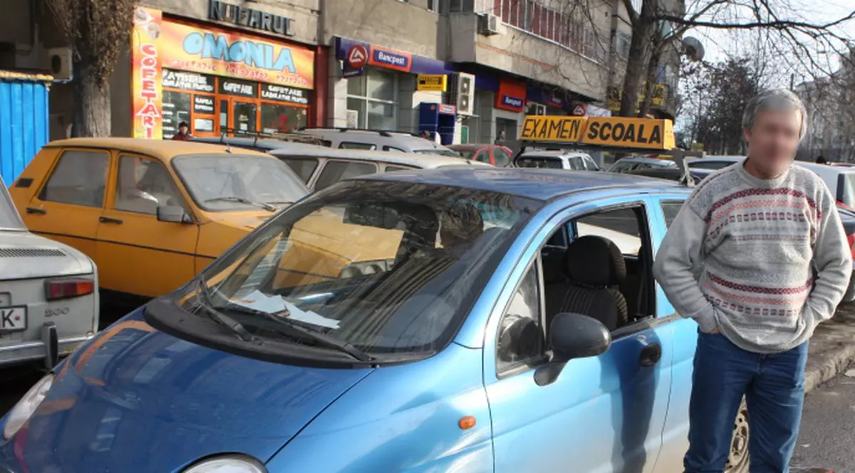 Examinatorii auto vor trece prin testul cu poligraf