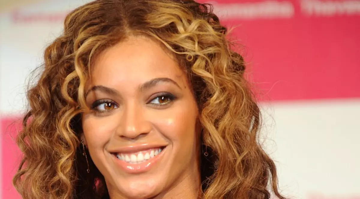 Celebrităţi şi sosiile lor