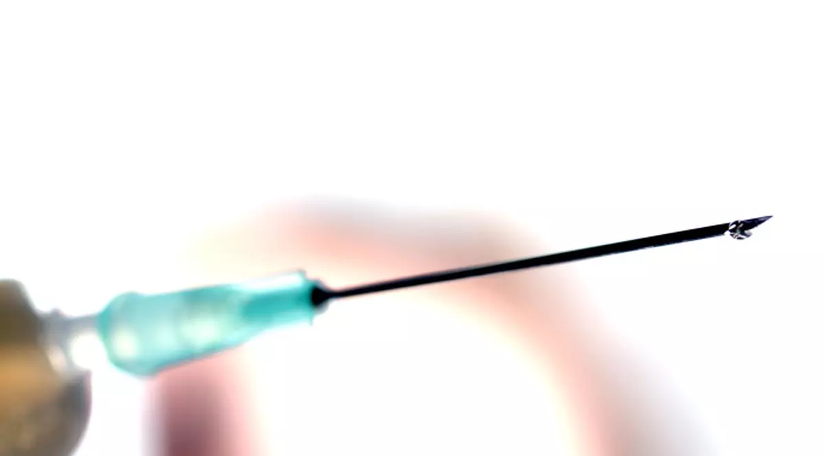 Un pedofil a înţepat 15 copii cu o seringă