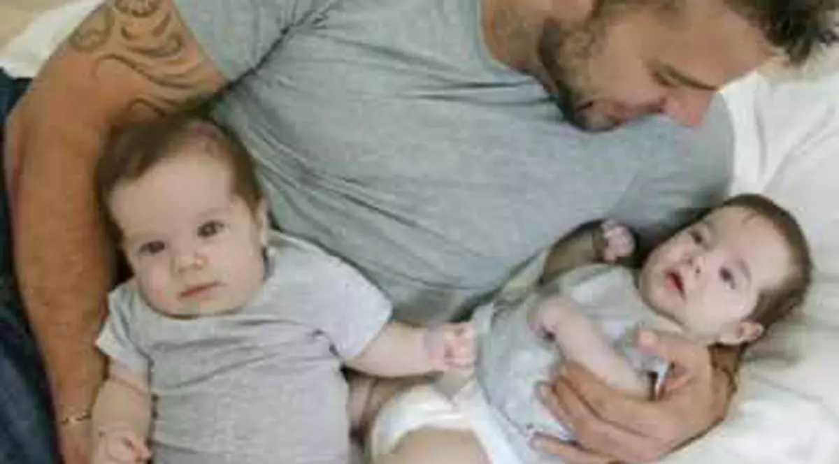 Video / Imagini cu Ricky Martin alături de fiii săi făcute publice
