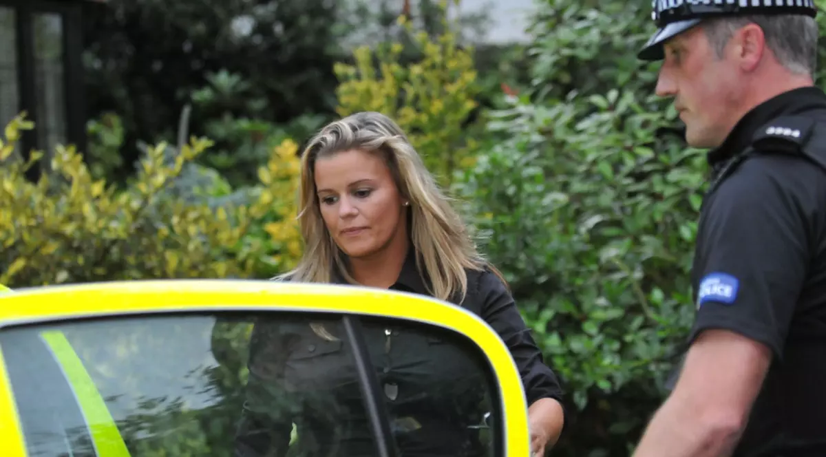 Kerry Katona a petrecut o zi la închisoare