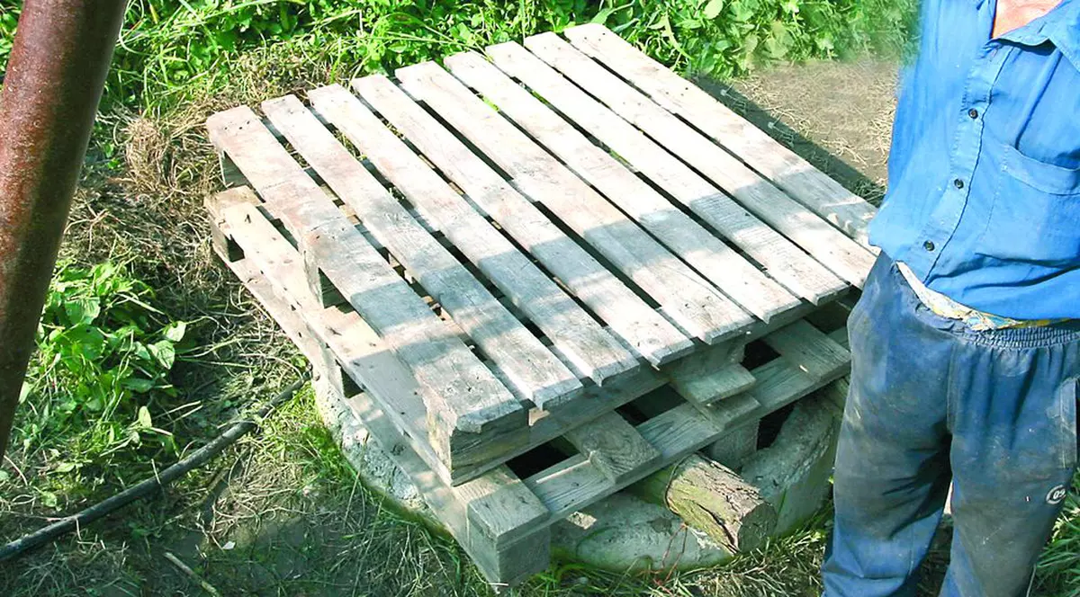 «Erau morţi în puţ, îmbrăţişaţi»