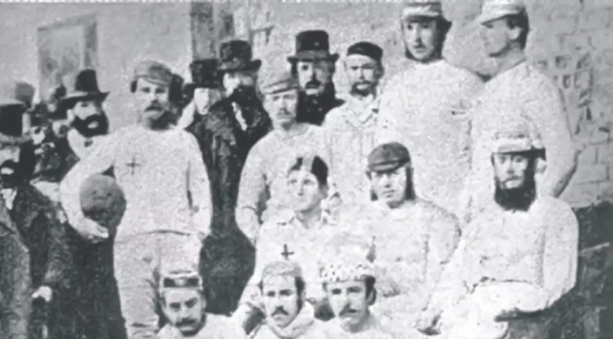 Cele 10 minuni ale fotbalului