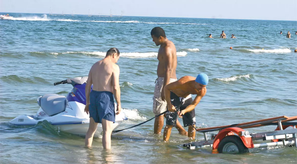 Cabral a făcut pană de... ski-jet