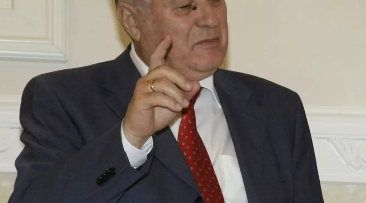 Voronin ar putea să-şi piardă funcţia din PCRM