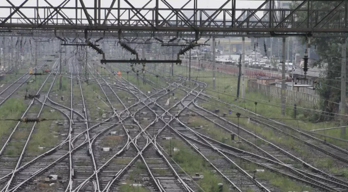 Un băieţel de doi ani a murit lovit de tren