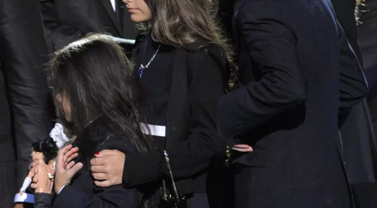 Copiii lui Michael nu vor merge la şcoală