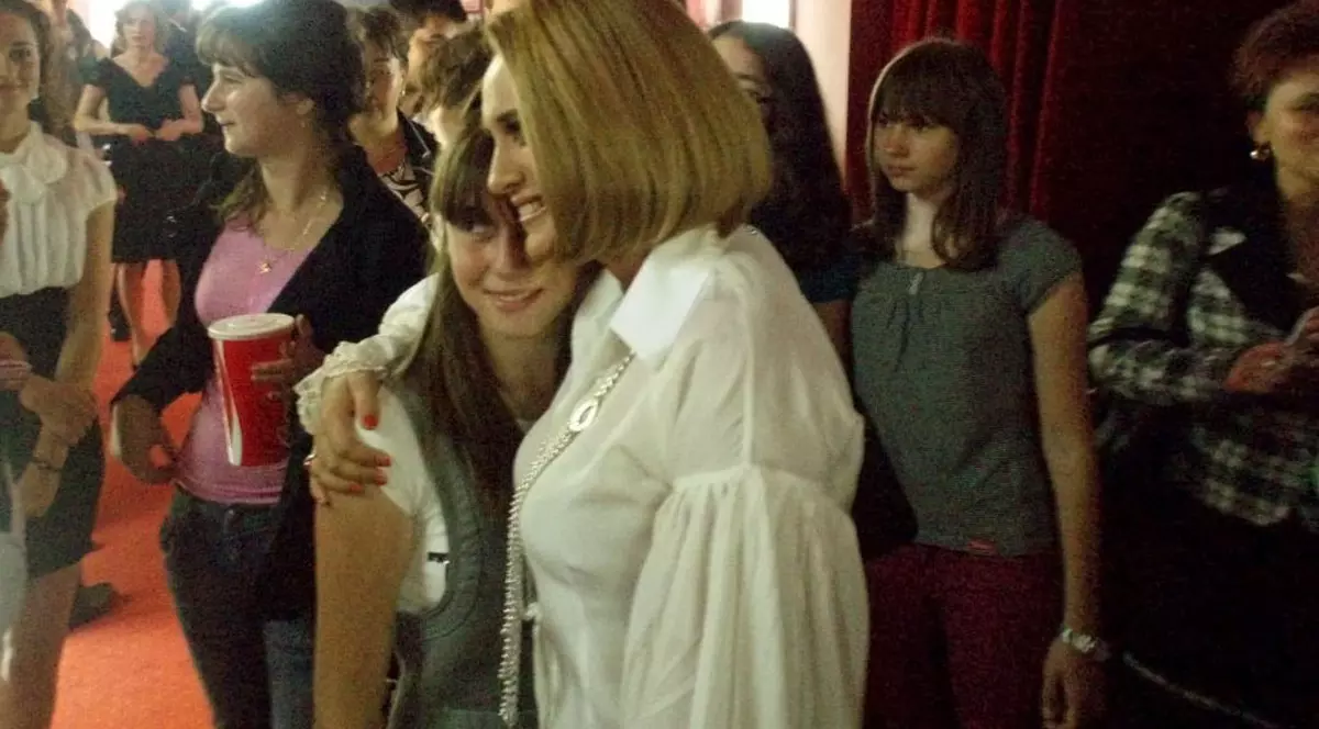 Andreea Esca, fără aere de vedetă