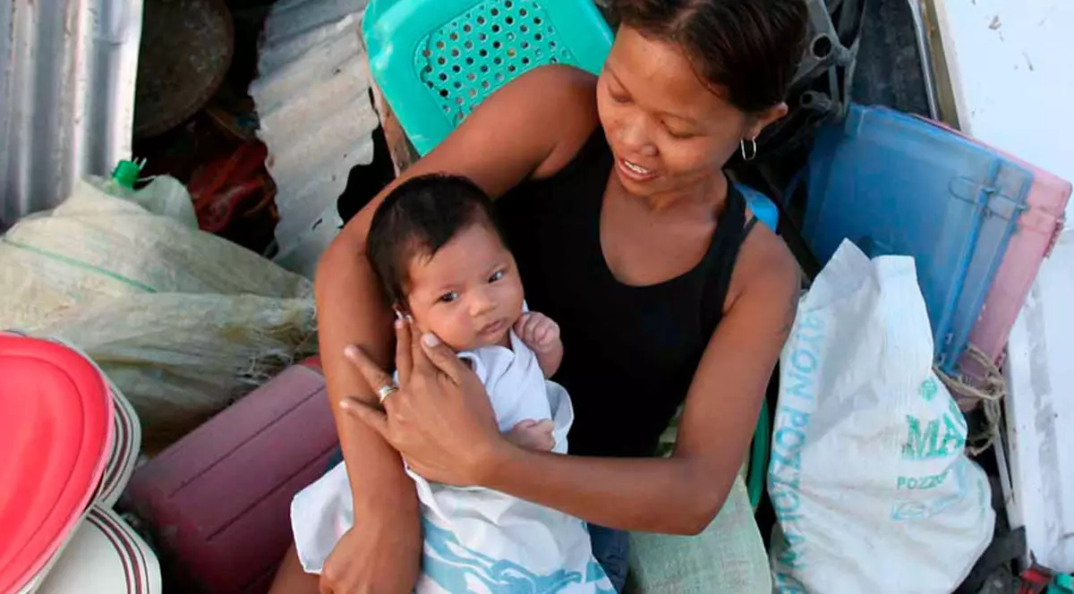 A născut un băieţel de 8,7 kg!