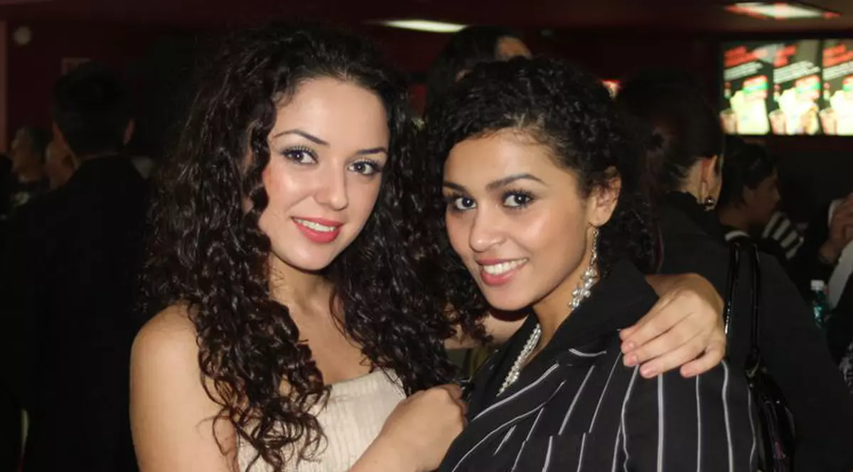 Simina şi Majda, devenite vedete peste noapte