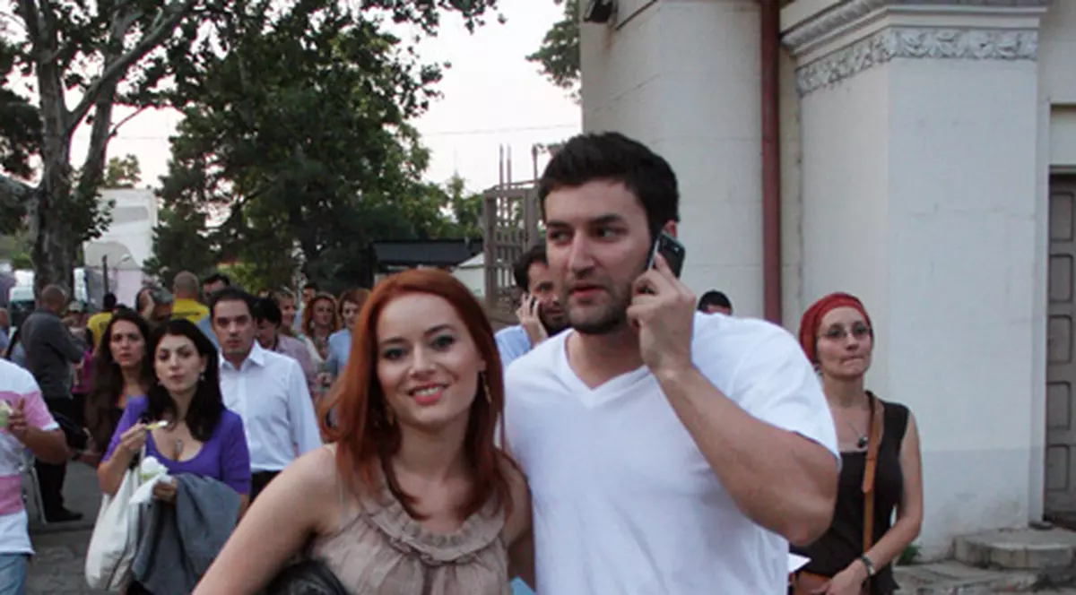 S-au despărțit dar nu a uitat-o. Gestul făcut de Smiley pentru Laura Cosoi. Dezvăluirea a fost făcută chiar de ea