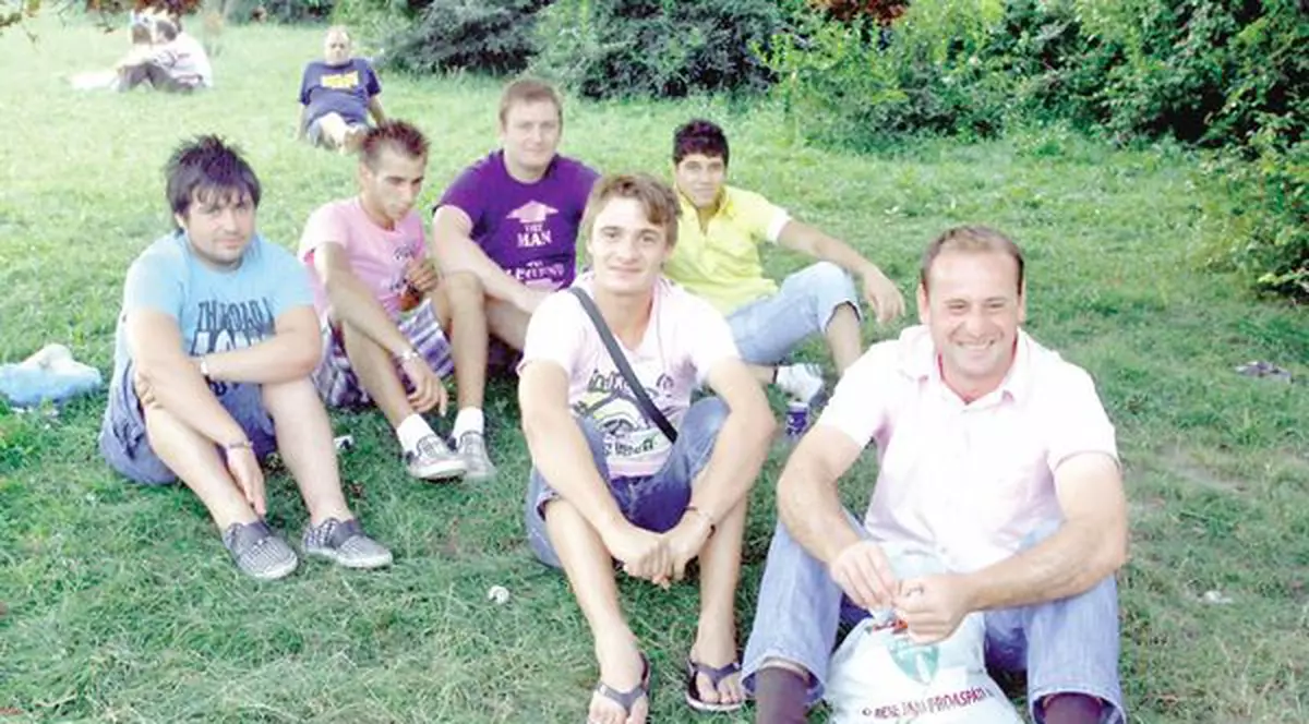 Stăm pe iarbă doar dacă ne lasă panourile