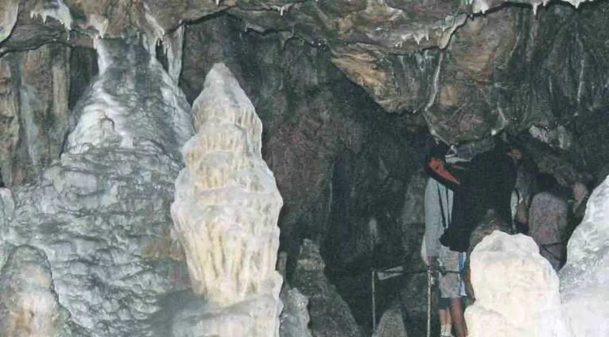 Oltencele se ascundeau în Peştera Muierii când năvăleau duşmanii