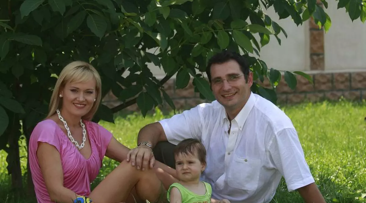 Cristina şi Claudiu au plecat la Moscova să mai facă un copil