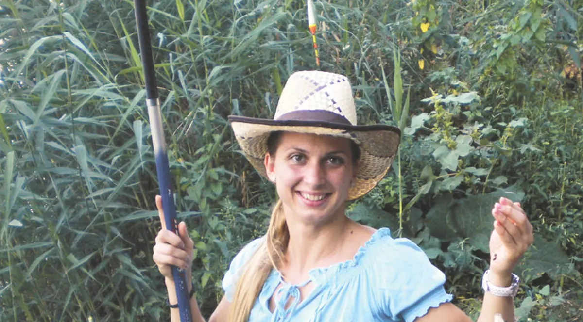 Alina Dumitru se reface la pescuit