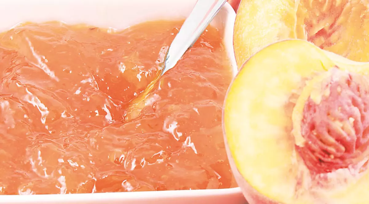 Ți-e poftă de piersici?