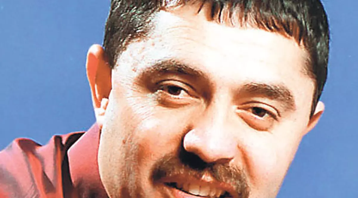 Bătălia maneliştilor. Guţă şi Minune, momeli electorale!