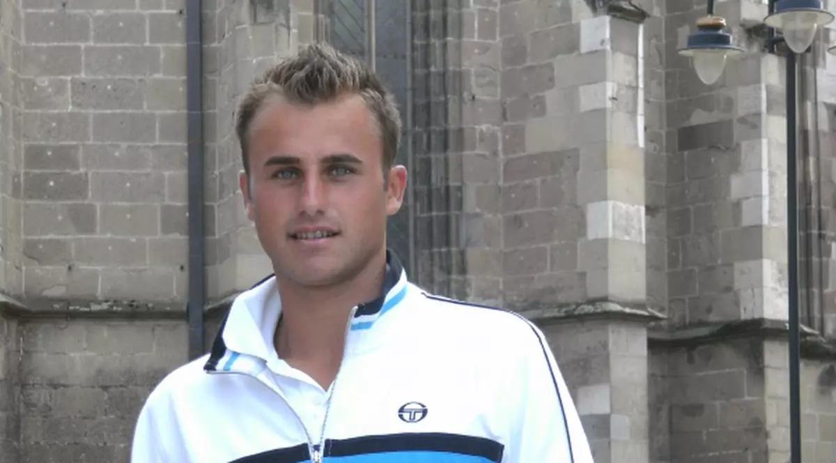 Copil vrea iubită româncă