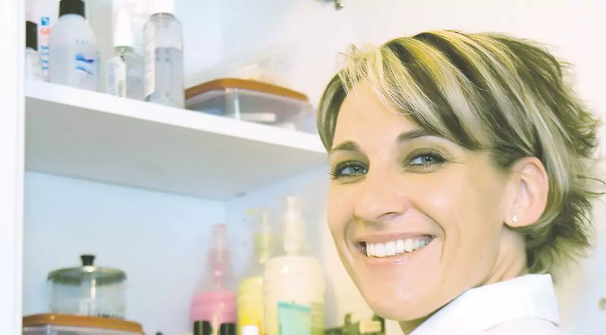 Păstraţi medicamentele în locuri fără umezeală