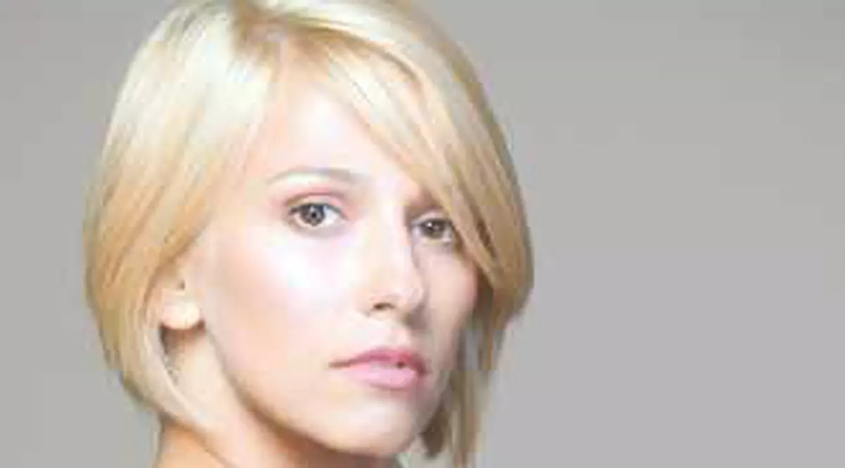 Dana Rogoz dă o petrecere trăsnită de ziua ei