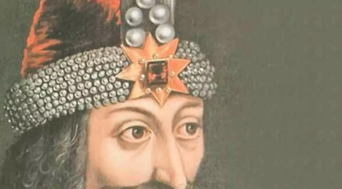 «Capul lui Țepeş, ţinut în miere»