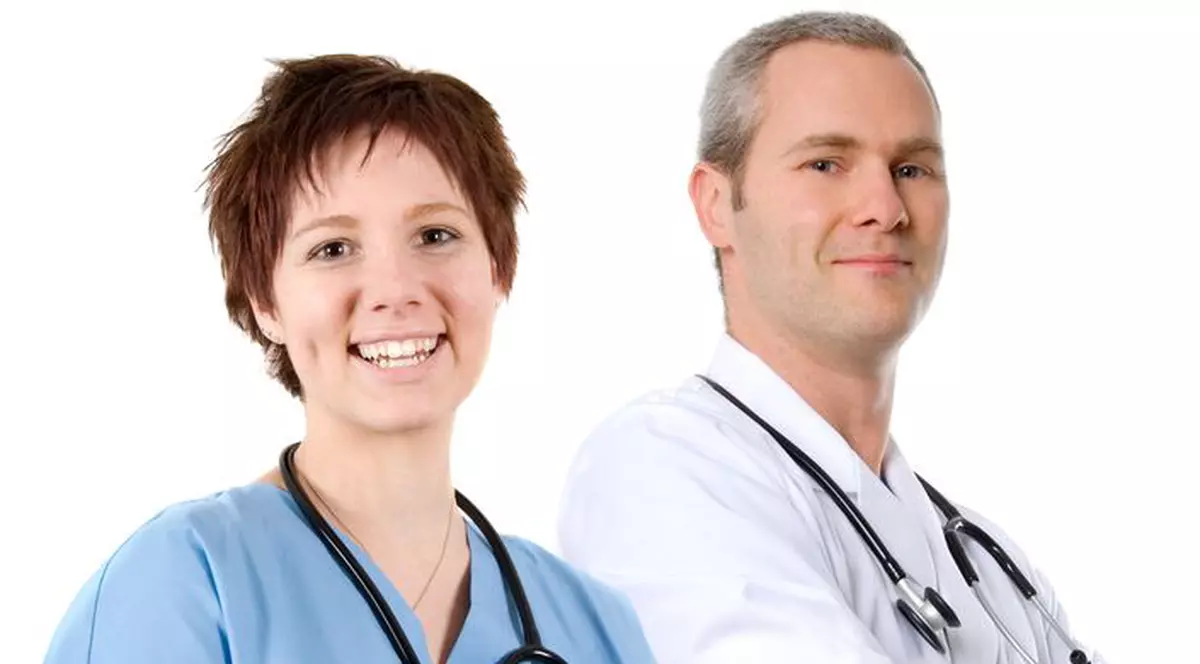 Medicii au lăsat-o să se sinucidă chiar sub ochii lor