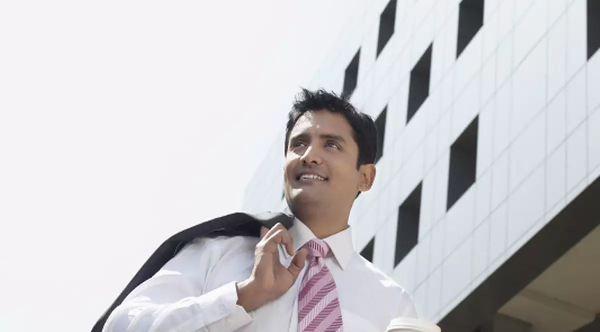 A evadat chiar pe poarta principală a închisorii