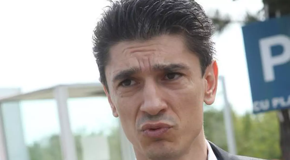 Adrian Pintea: "Lazarus e un proxenet care trăieşte din prostituţie"