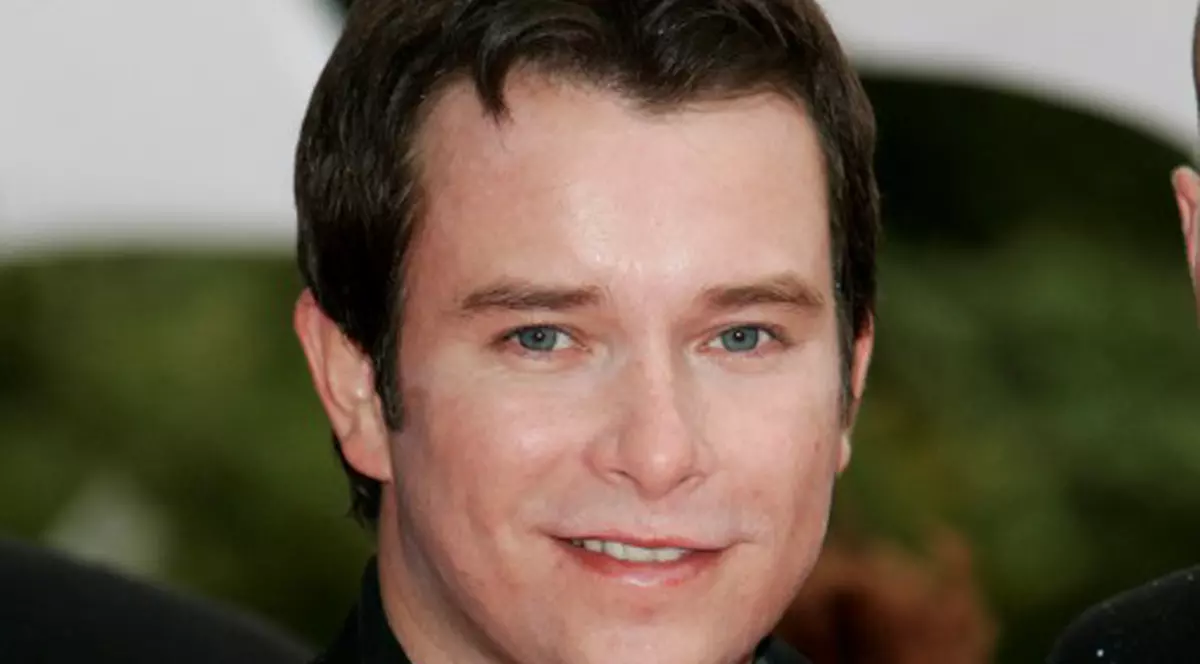 Stephen Gately de la Boyzone a murit la doar 33 de ani