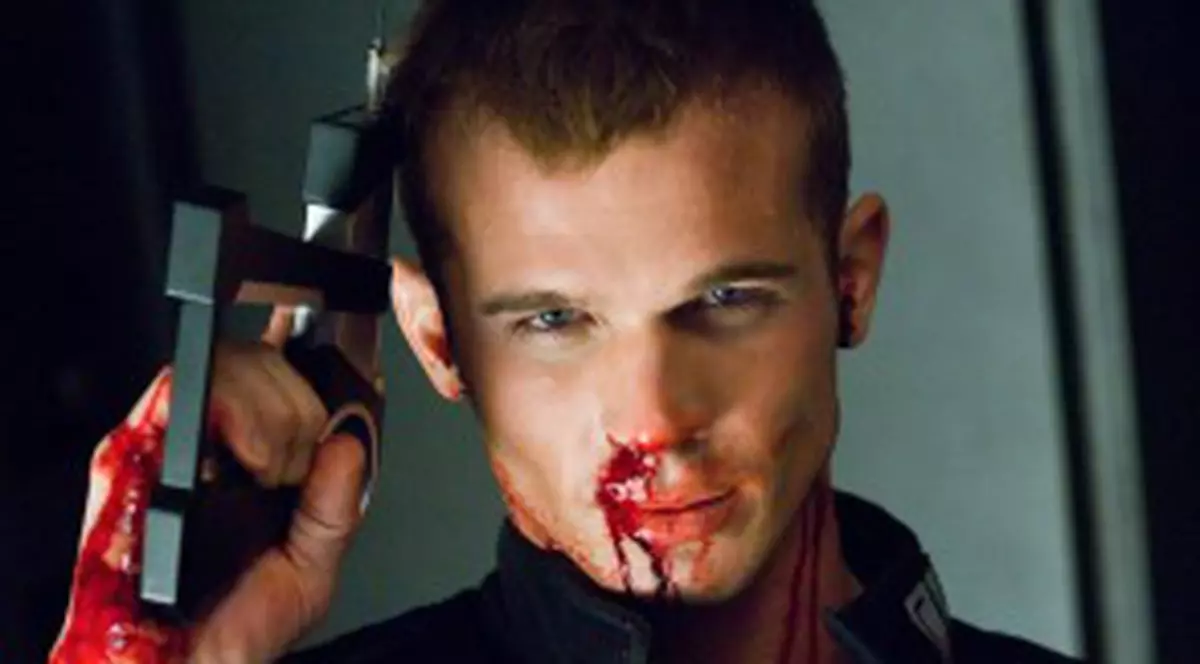 Vampirul Cam Gigandet din ”Amurg” este caporalul groazei în ”Pandorum”