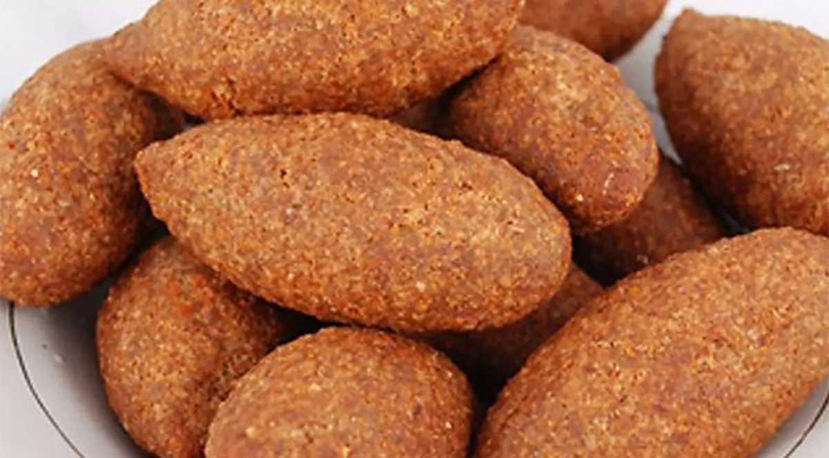 Concediată pentru că a mâncat chifteaua şefului