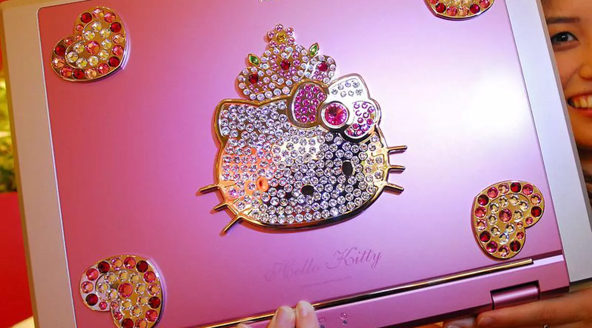 Cele mai scumpe obiecte cu cristale Swarovski disponibile în România 