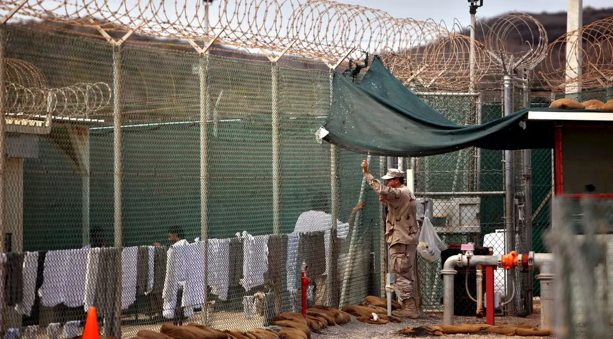 A divorţat pentru că soţul ei a poreclit-o ”Guantanamo”