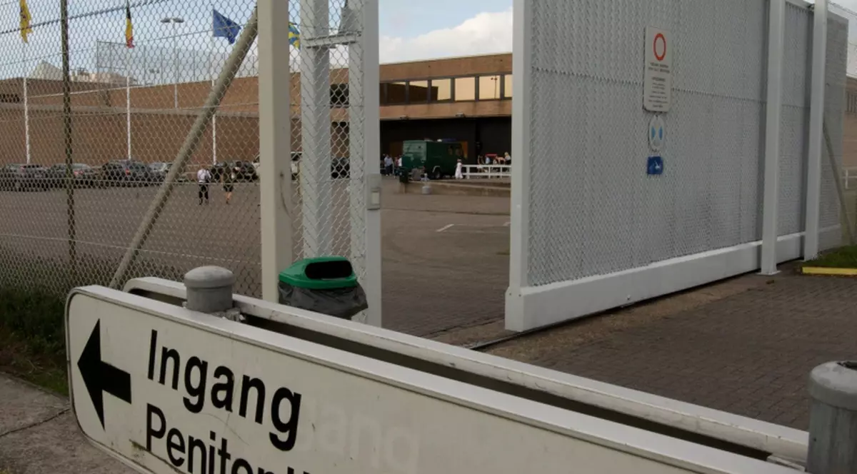 Belgia închiriază celule în închisorile olandeze